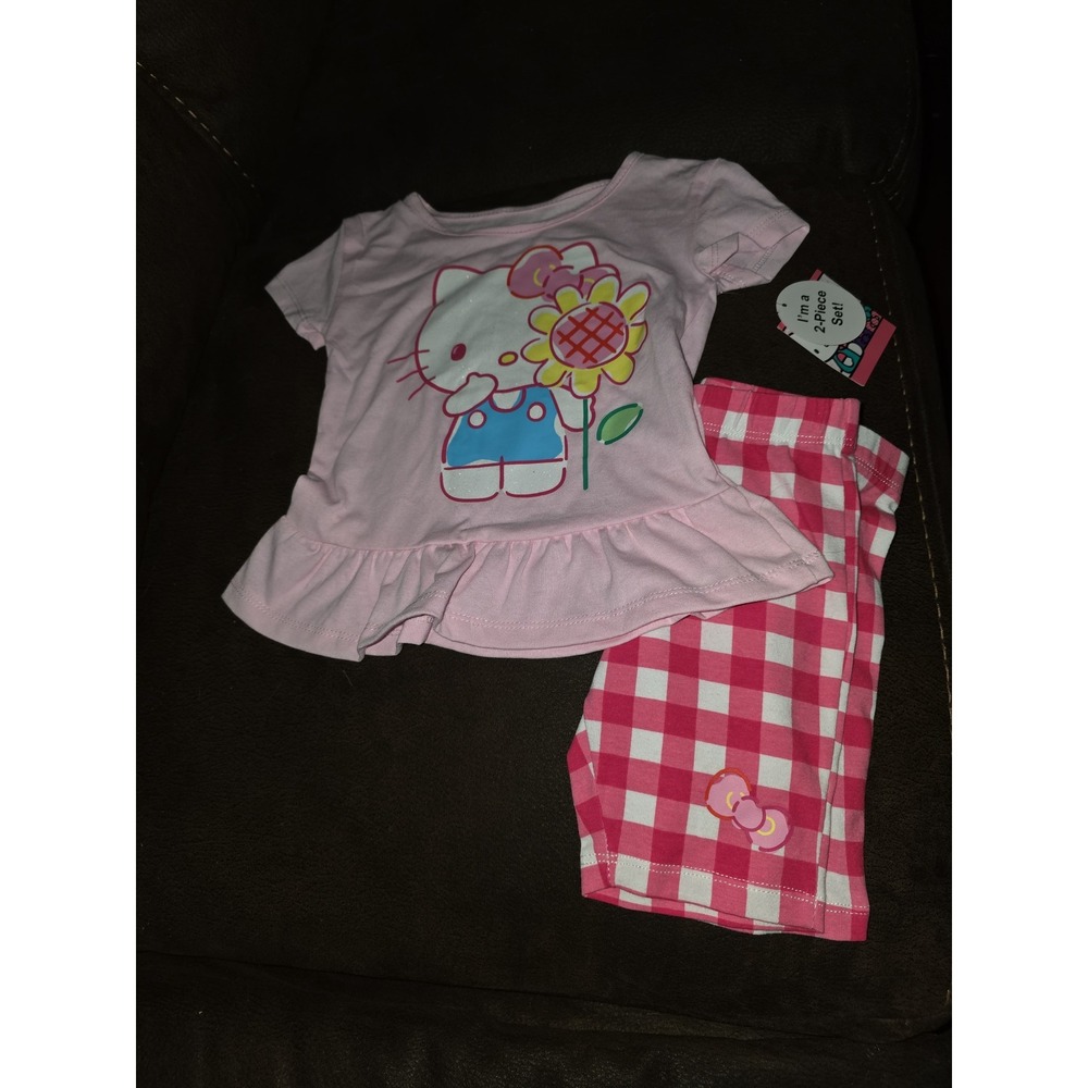 Hello kitty floral top and shorts outfit size 3t nwt